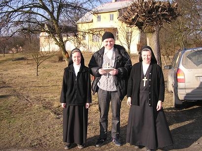 Sestřičky s otcem Janem